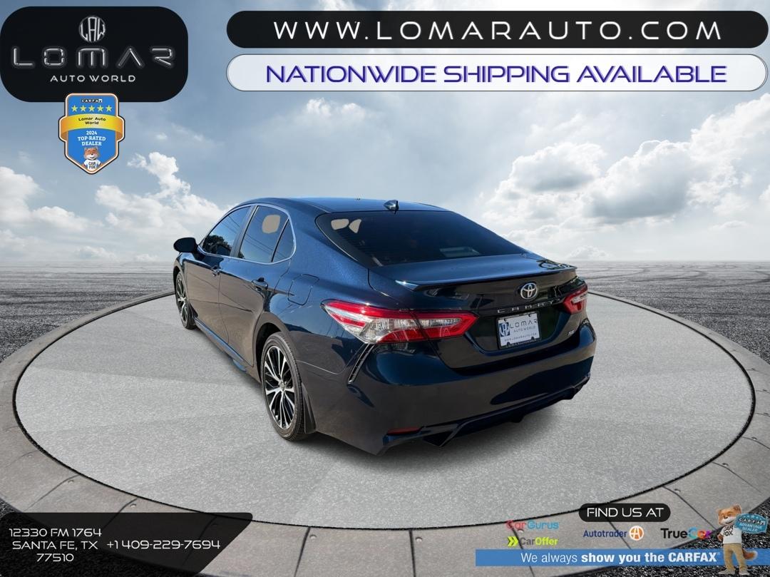 Toyota Camry  2019