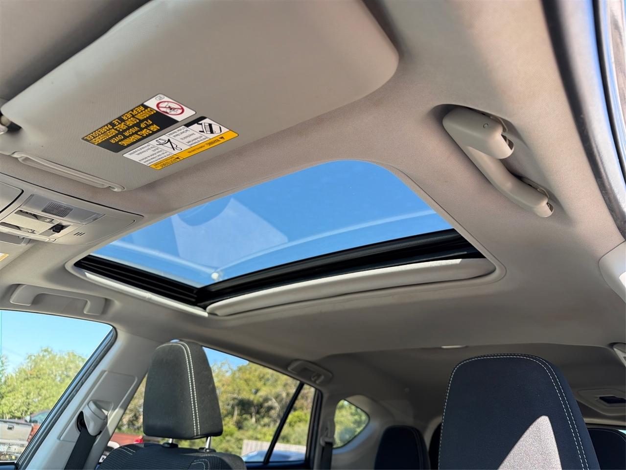 Toyota RAV4  2018