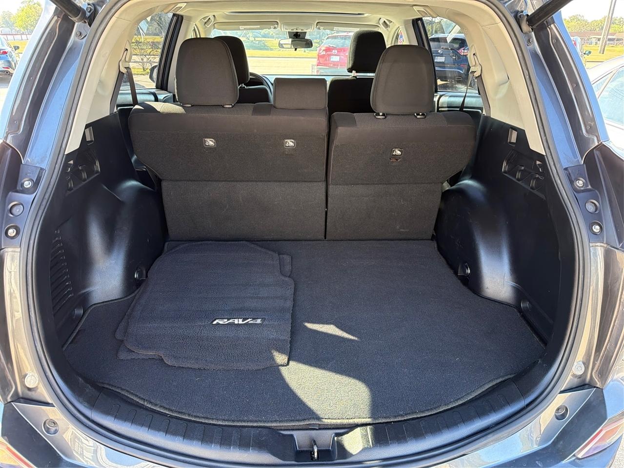 Toyota RAV4  2018