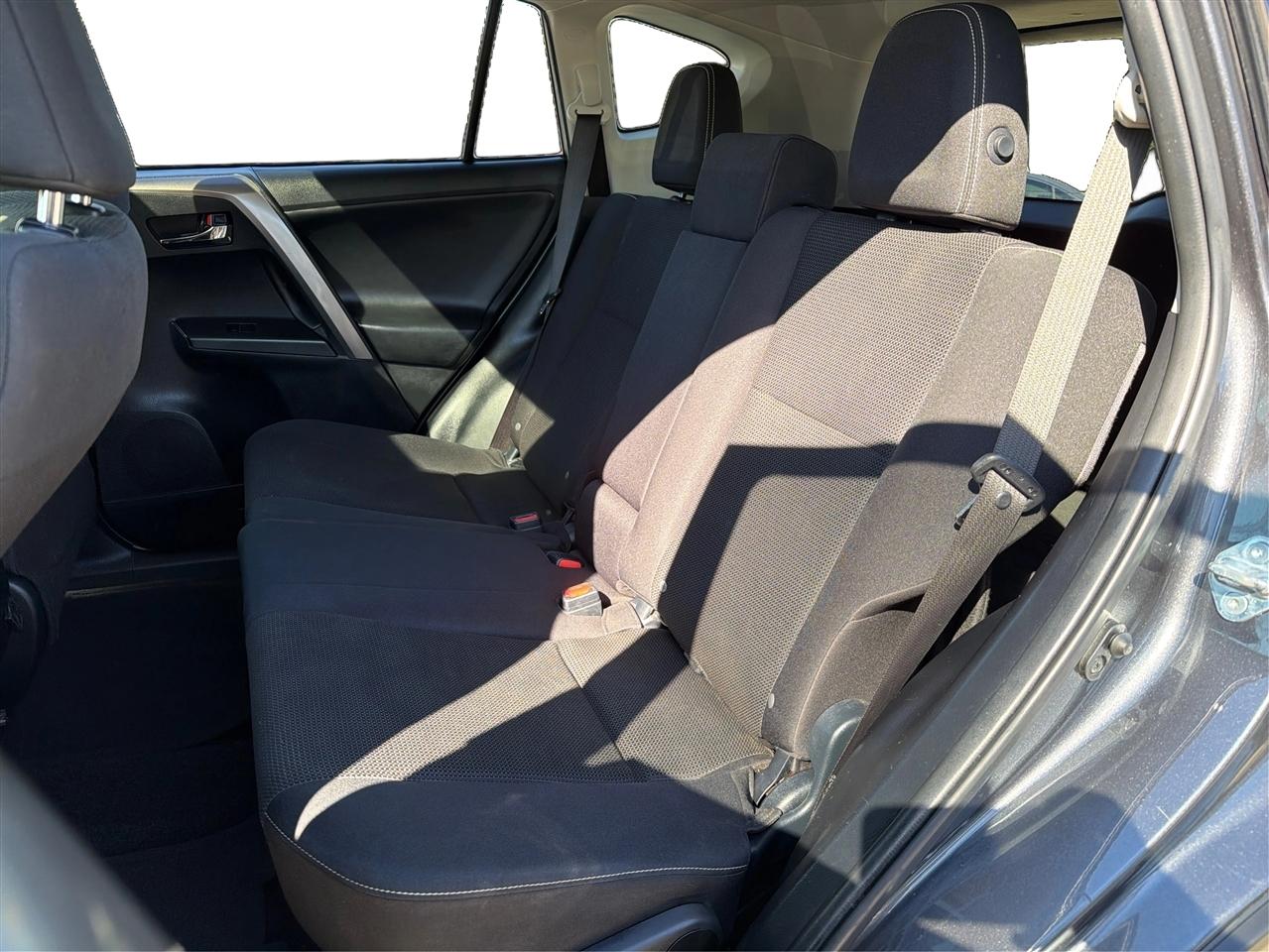 Toyota RAV4  2018