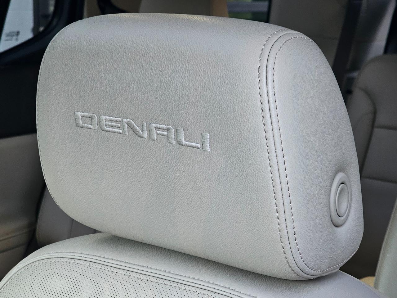 GMC Acadia Denali 2017