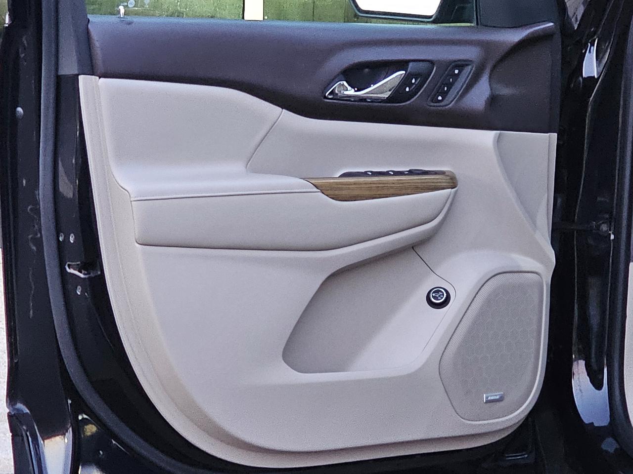 GMC Acadia Denali 2017