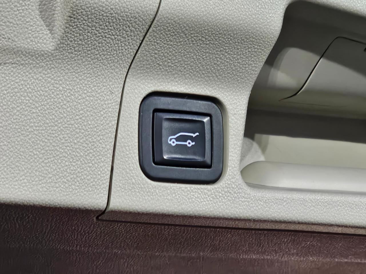 GMC Acadia Denali 2017