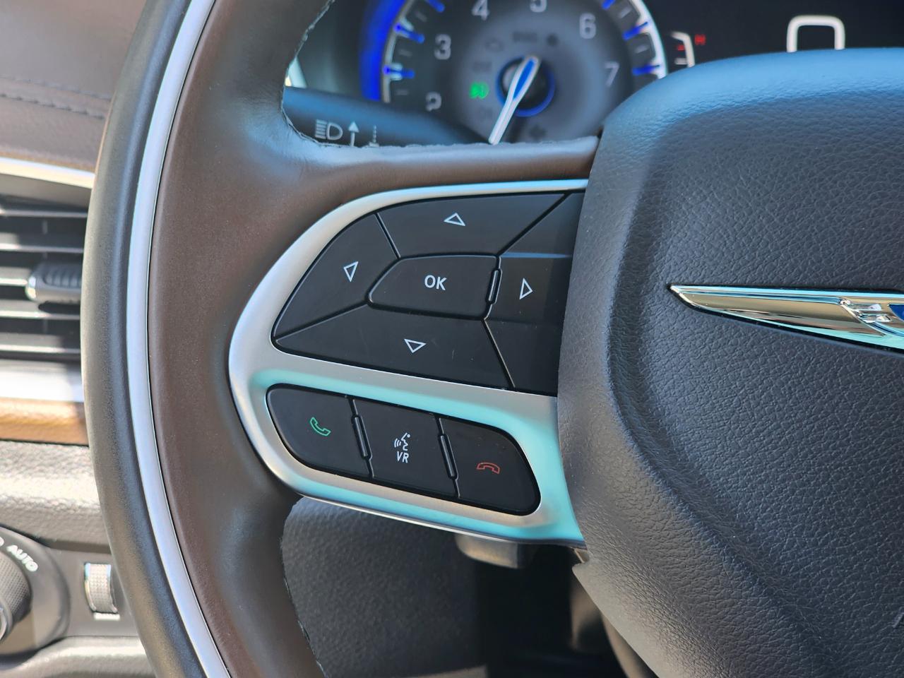 Chrysler Pacifica Limited 2018