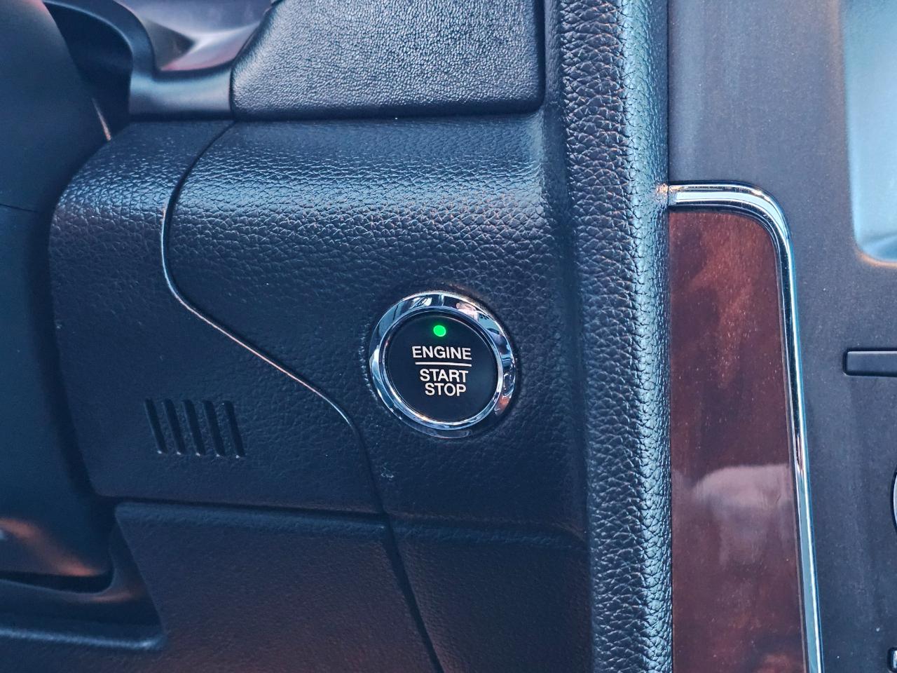 Lincoln Navigator L Select 4WD 2016