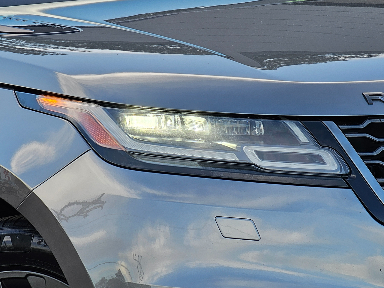 Land Rover Range Rover Velar R-Dynamic SE 2018