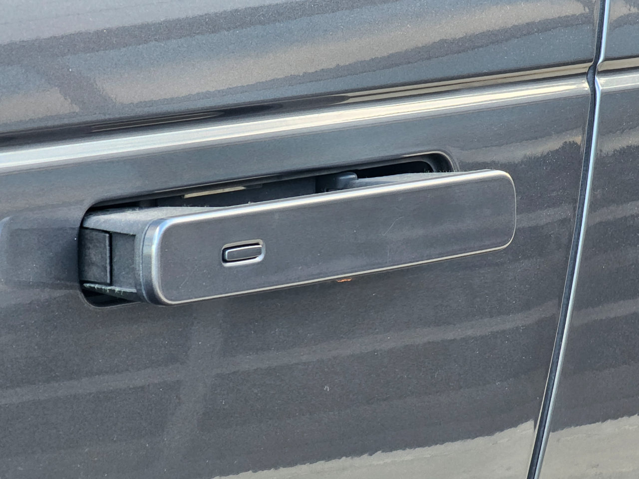 Land Rover Range Rover Velar R-Dynamic SE 2018