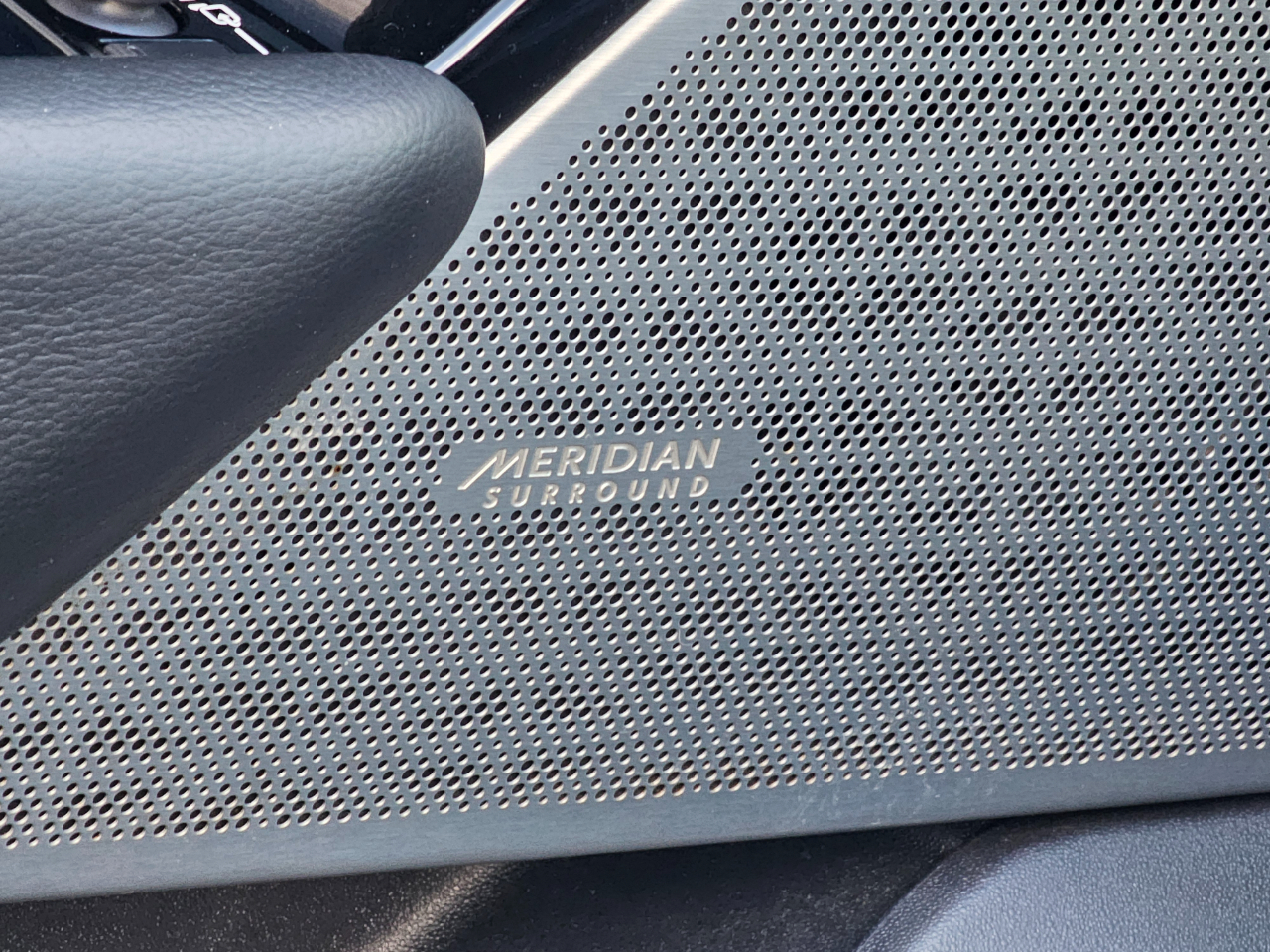 Land Rover Range Rover Velar R-Dynamic SE 2018