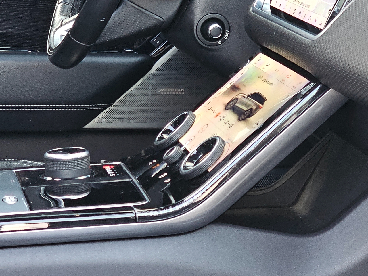 Land Rover Range Rover Velar R-Dynamic SE 2018