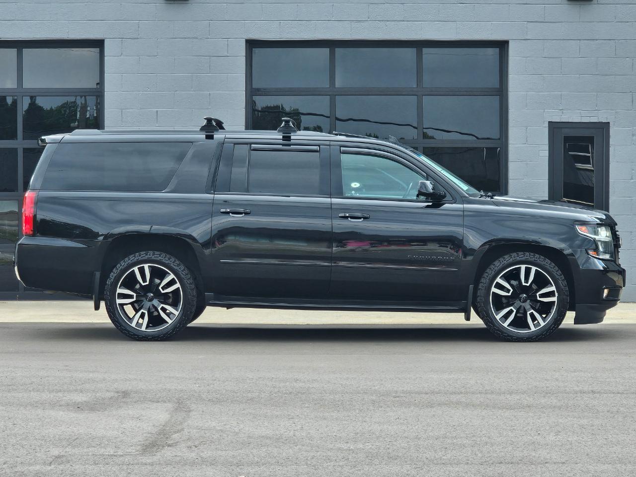 Chevrolet Suburban Premier 4WD 2019