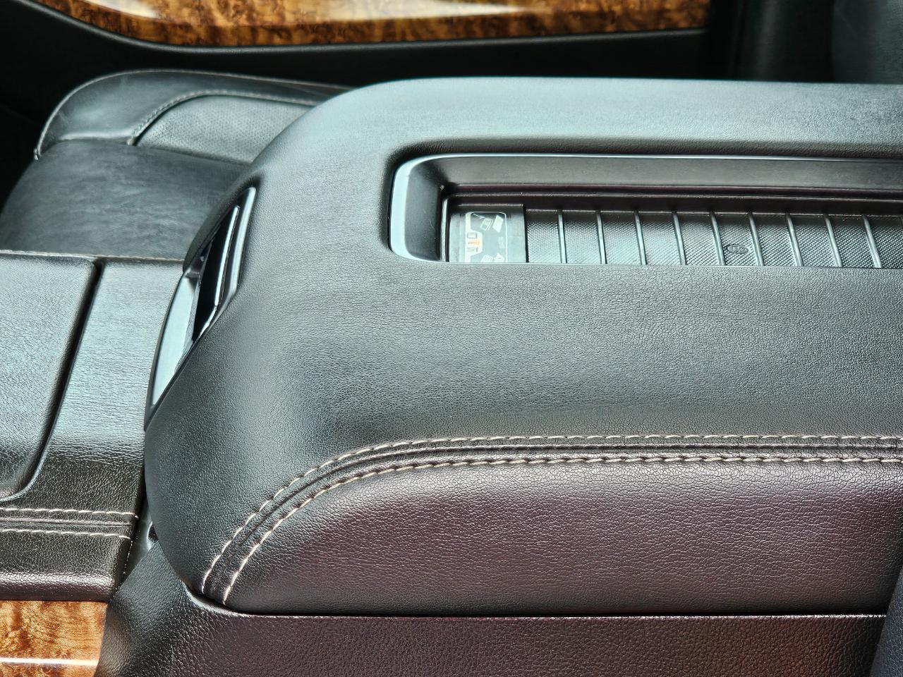 Chevrolet Suburban Premier 4WD 2019