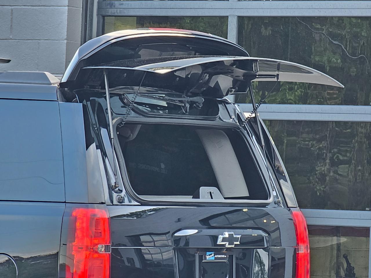 Chevrolet Suburban Premier 4WD 2019