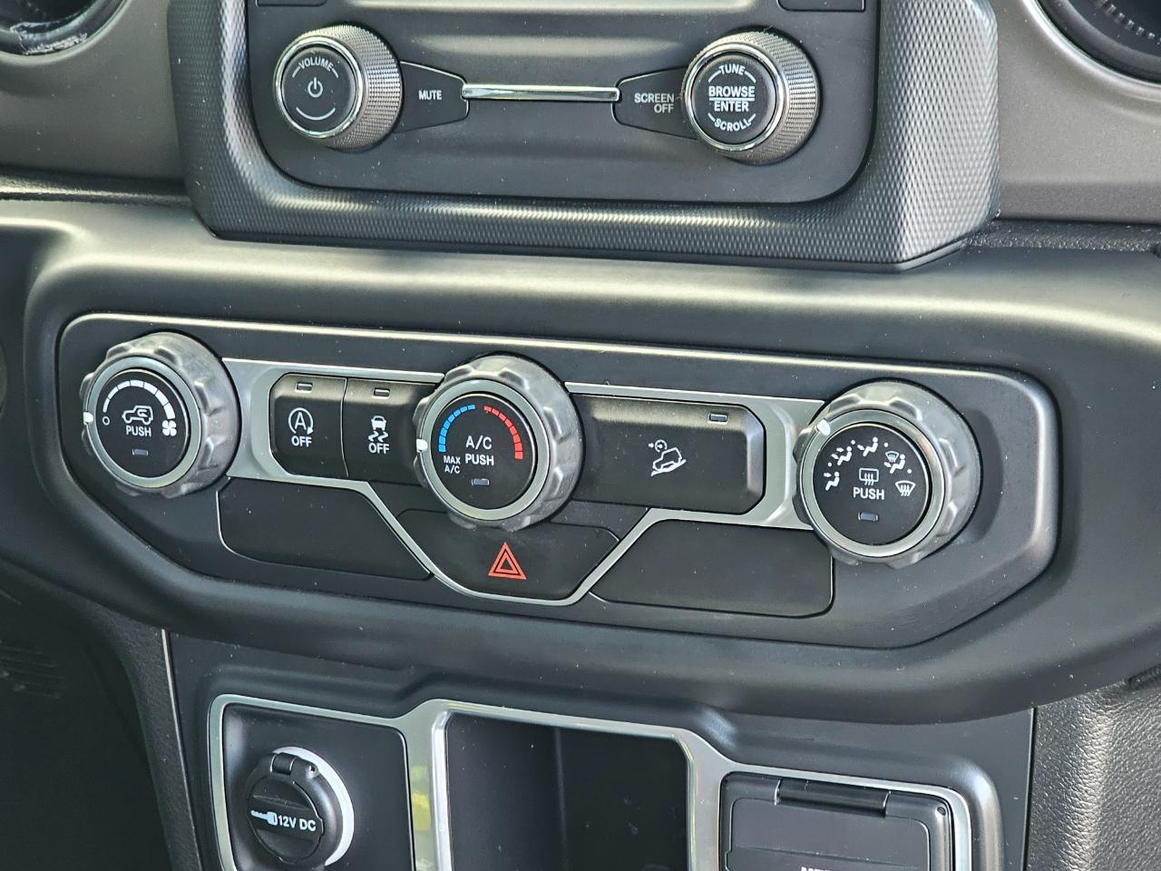 Jeep Wrangler Unlimited Sport 2018