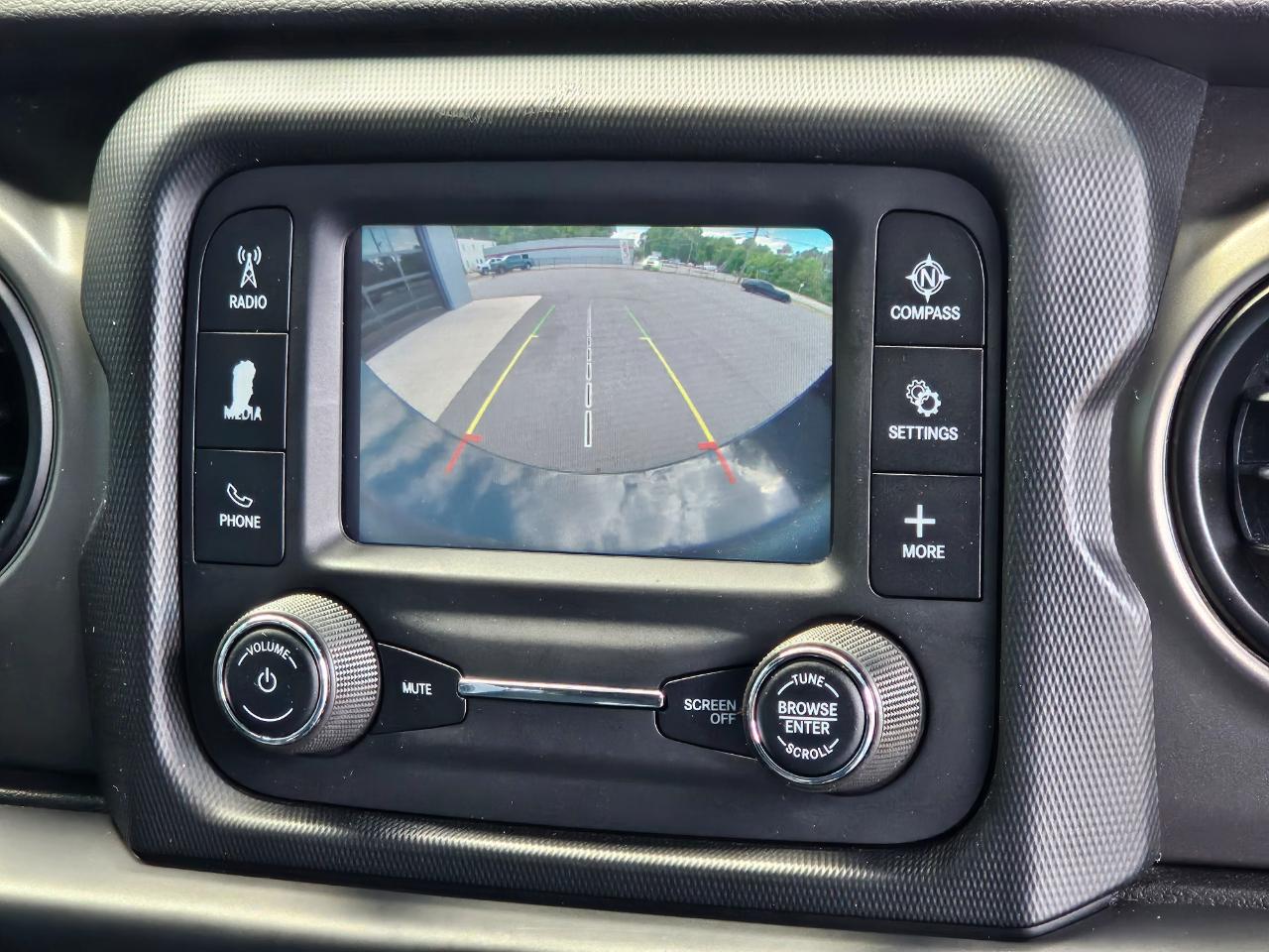 Jeep Wrangler Unlimited Sport 2018