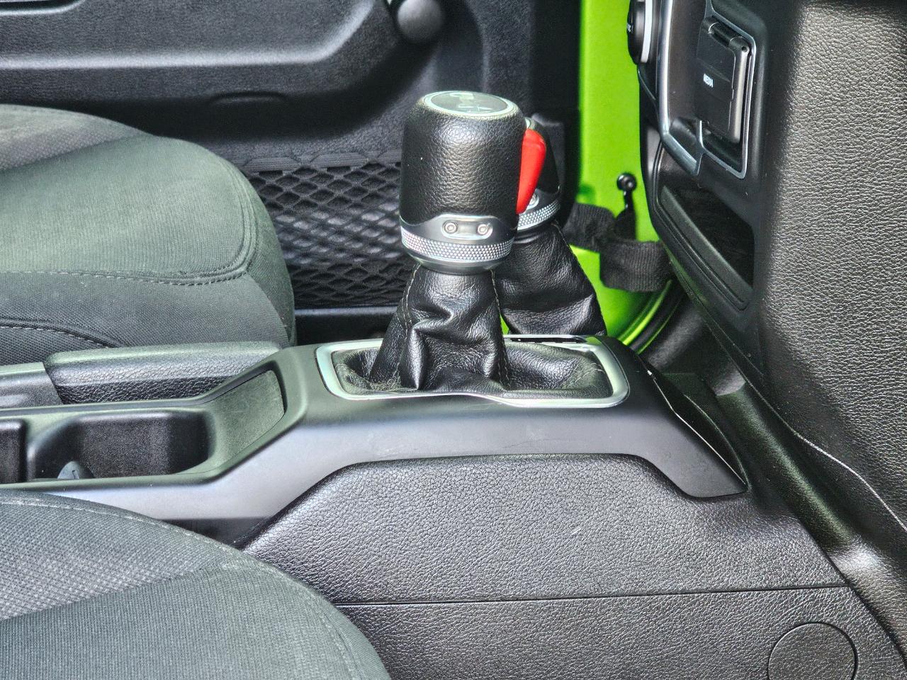 Jeep Wrangler Unlimited Sport 2018