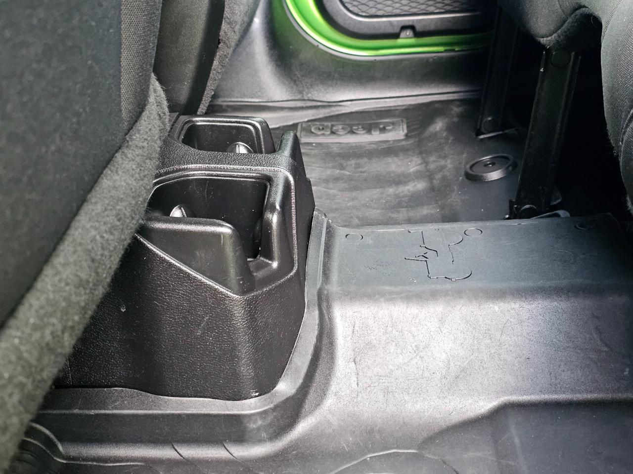 Jeep Wrangler Unlimited Sport 2018