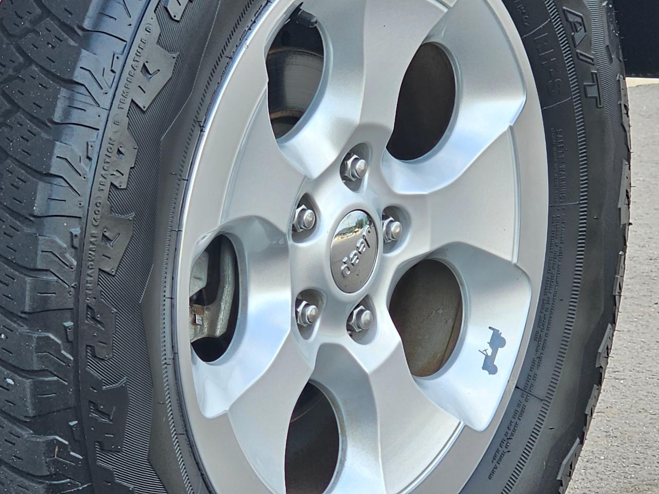 Jeep Wrangler Unlimited Sahara 4WD 2014