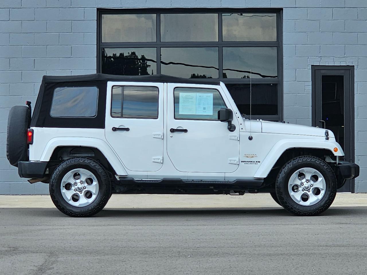 Jeep Wrangler Unlimited Sahara 4WD 2014