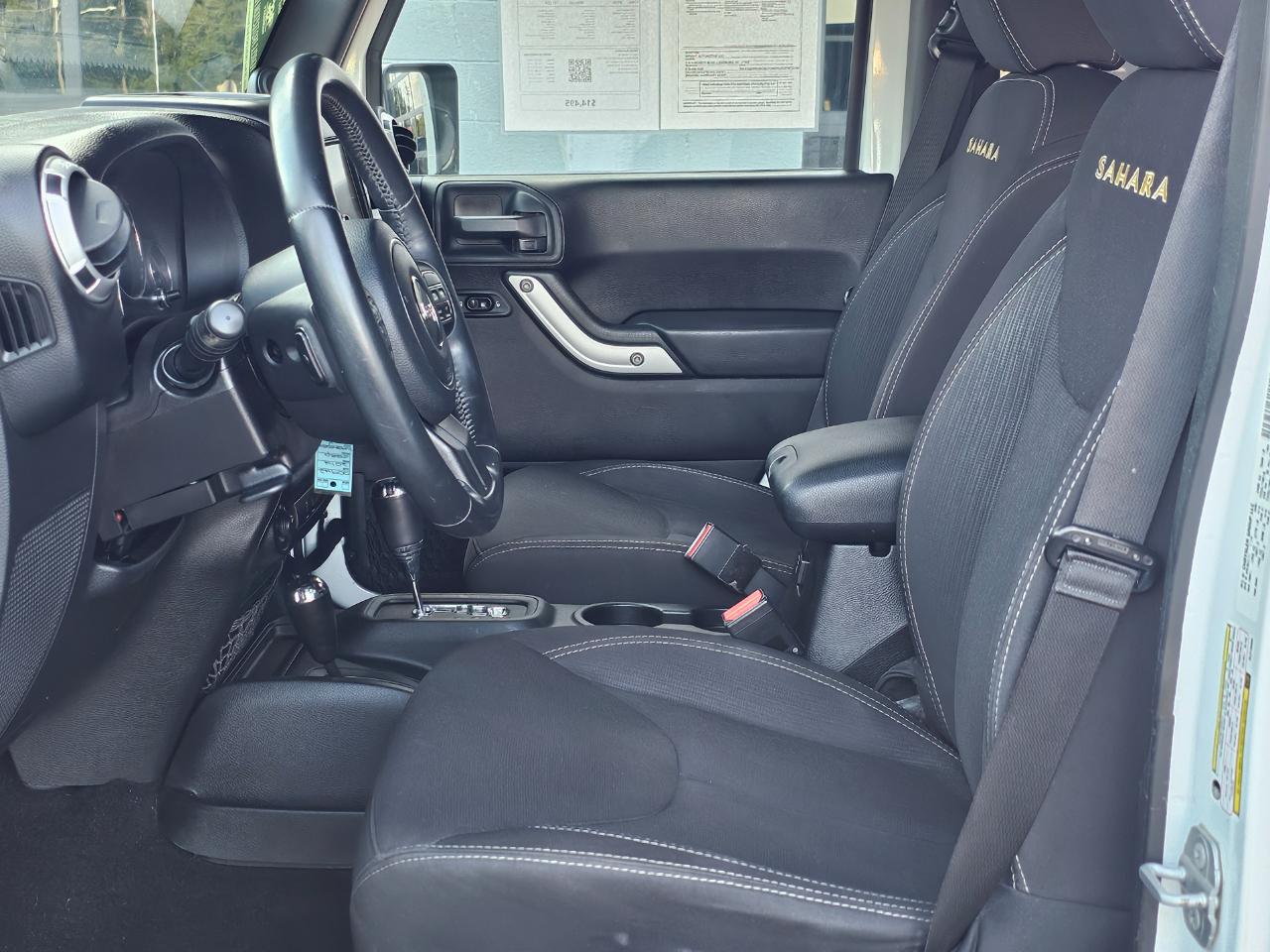 Jeep Wrangler Unlimited Sahara 4WD 2014