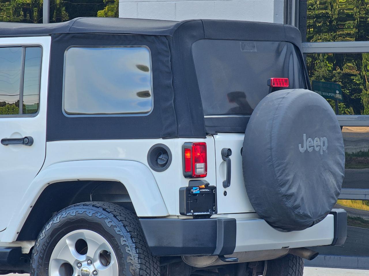 Jeep Wrangler Unlimited Sahara 4WD 2014