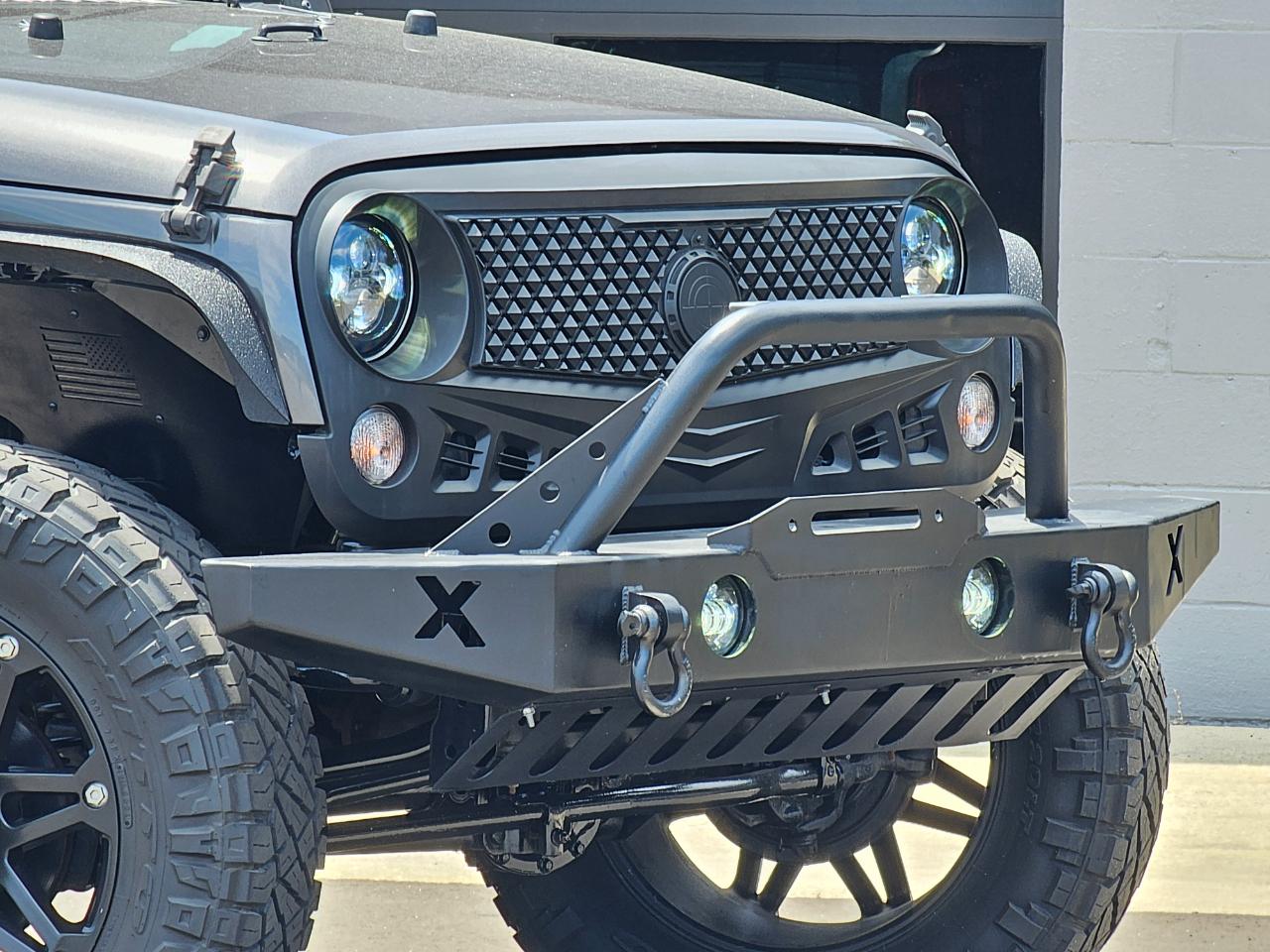Jeep Wrangler Unlimited Sahara 4WD 2014