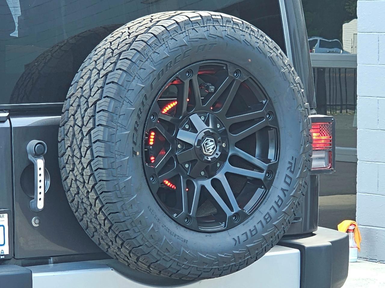 Jeep Wrangler Unlimited Sahara 4WD 2014