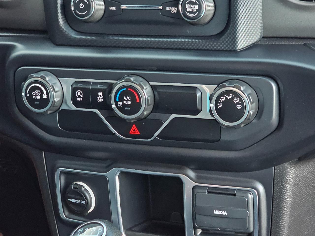 Jeep Wrangler Sport 4WD 2018