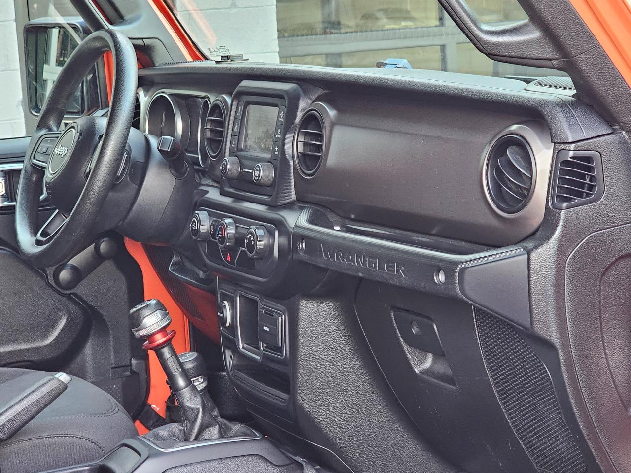 Jeep Wrangler Sport 4WD 2018