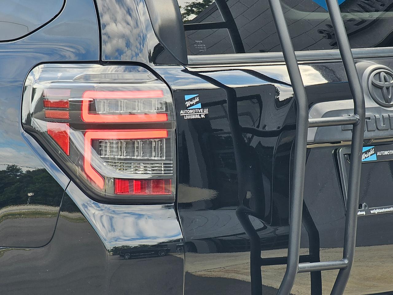 Toyota 4Runner SR5 4WD 2019