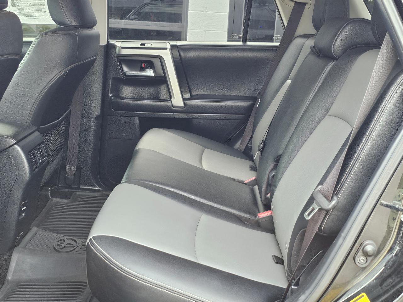 Toyota 4Runner SR5 4WD 2019