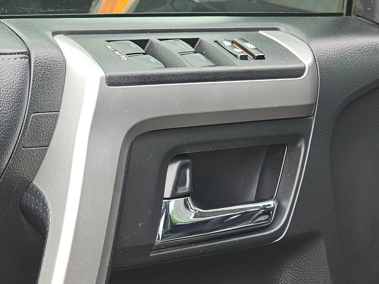 Toyota 4Runner SR5 4WD 2019