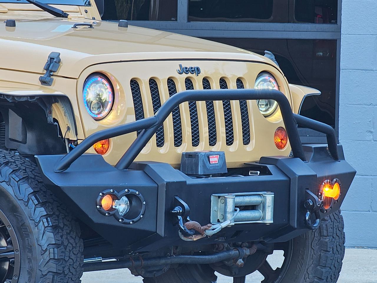 Jeep Wrangler Unlimited Sahara 4WD 2013