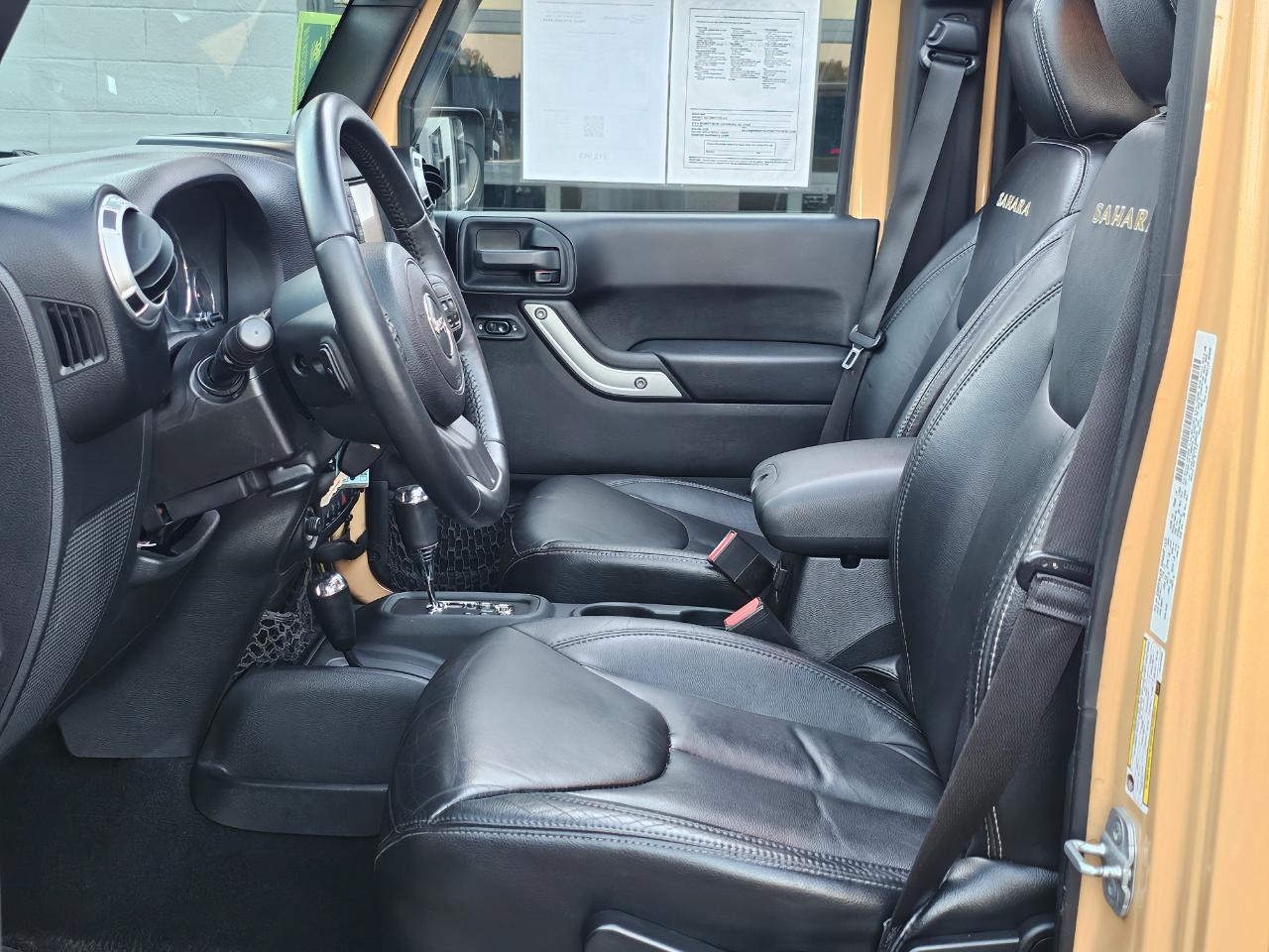 Jeep Wrangler Unlimited Sahara 4WD 2013