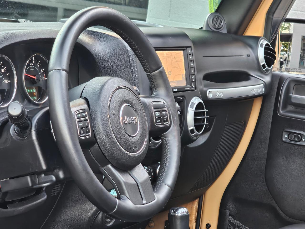 Jeep Wrangler Unlimited Sahara 4WD 2013