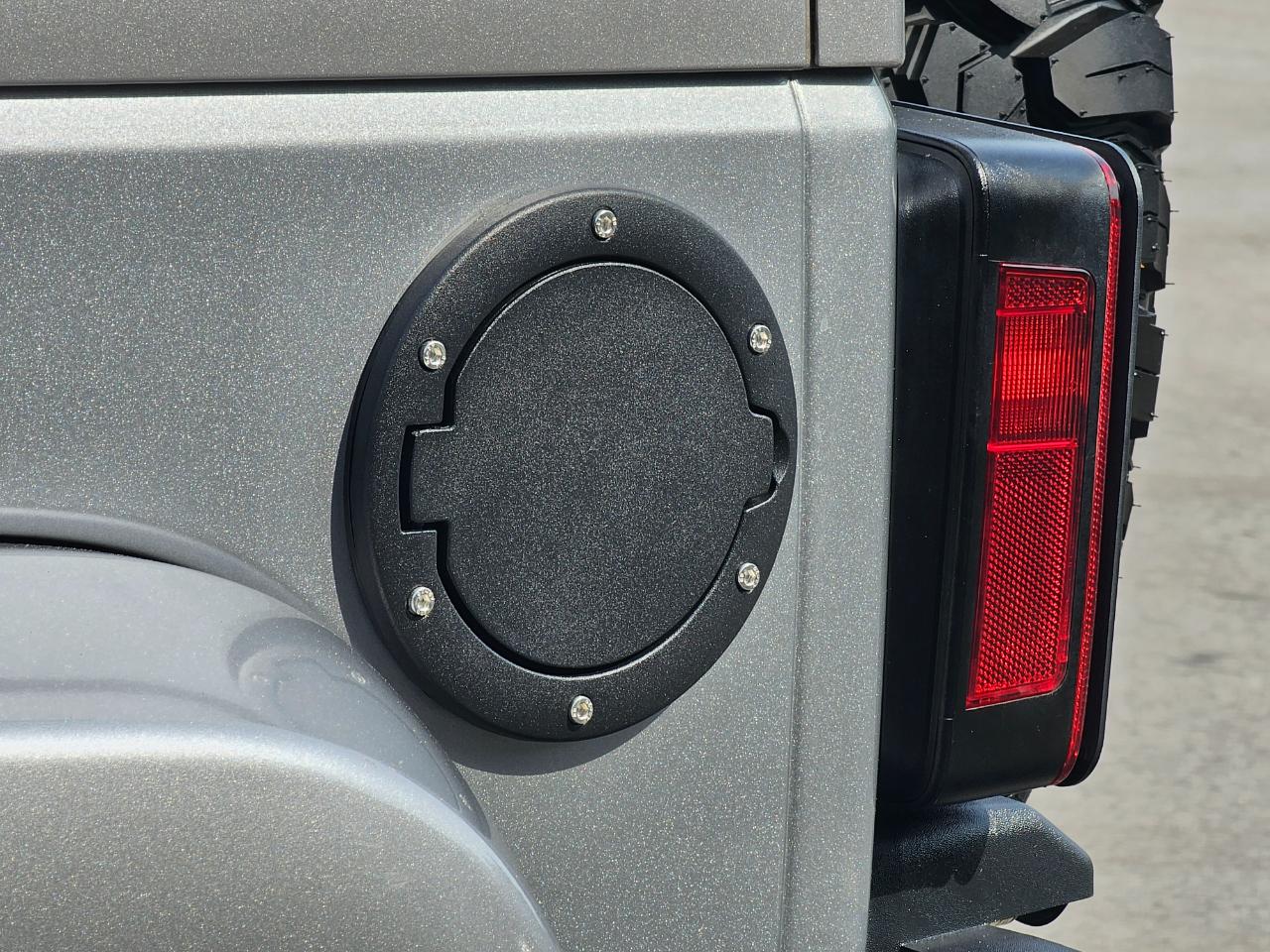 Jeep Wrangler Unlimited Sahara 4WD 2015