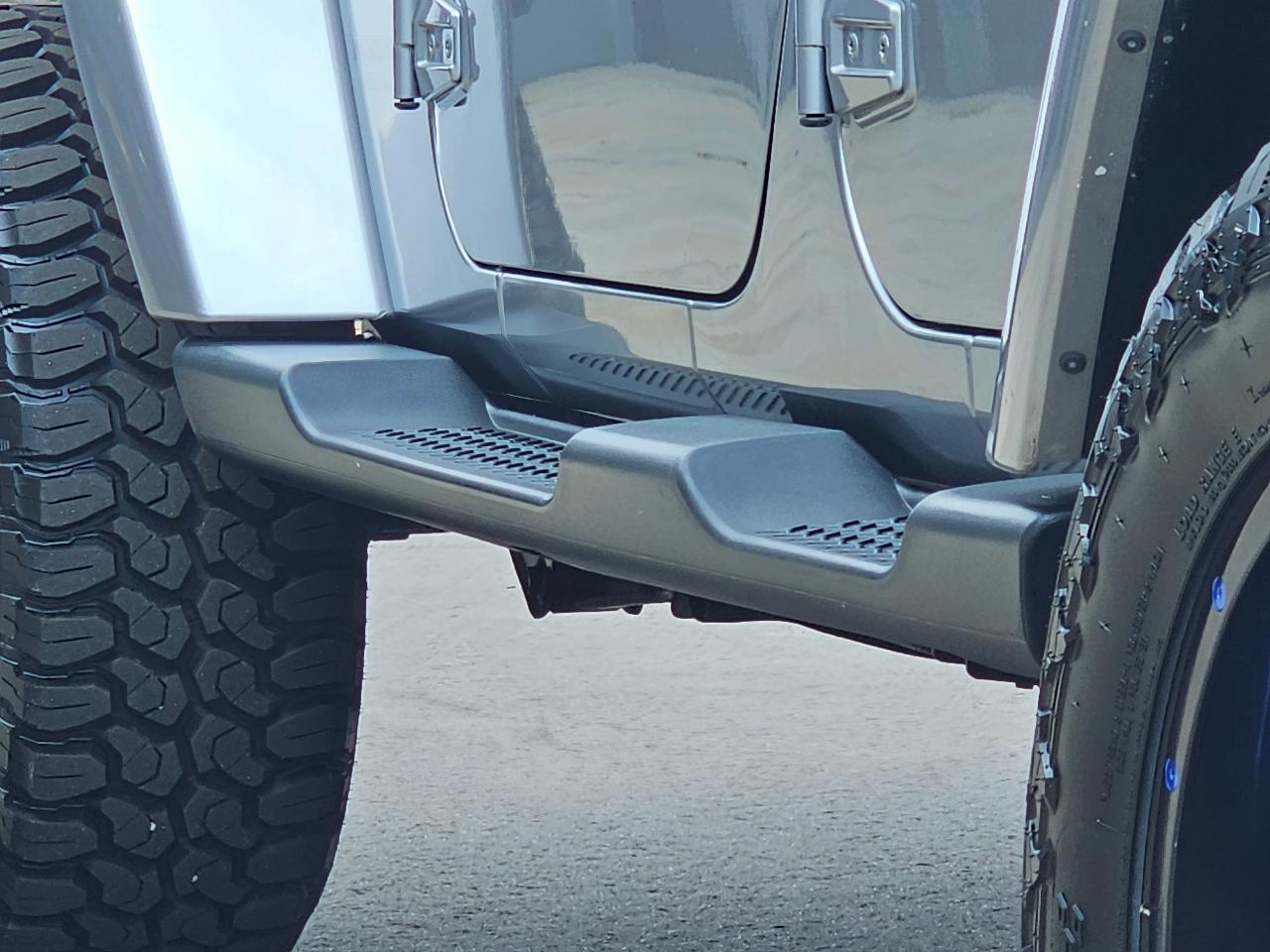 Jeep Wrangler Unlimited Sahara 4WD 2015