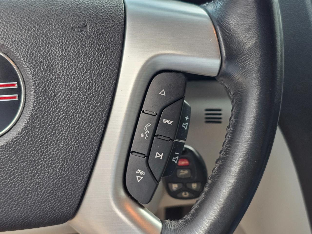 GMC Acadia SLT-1 FWD 2010