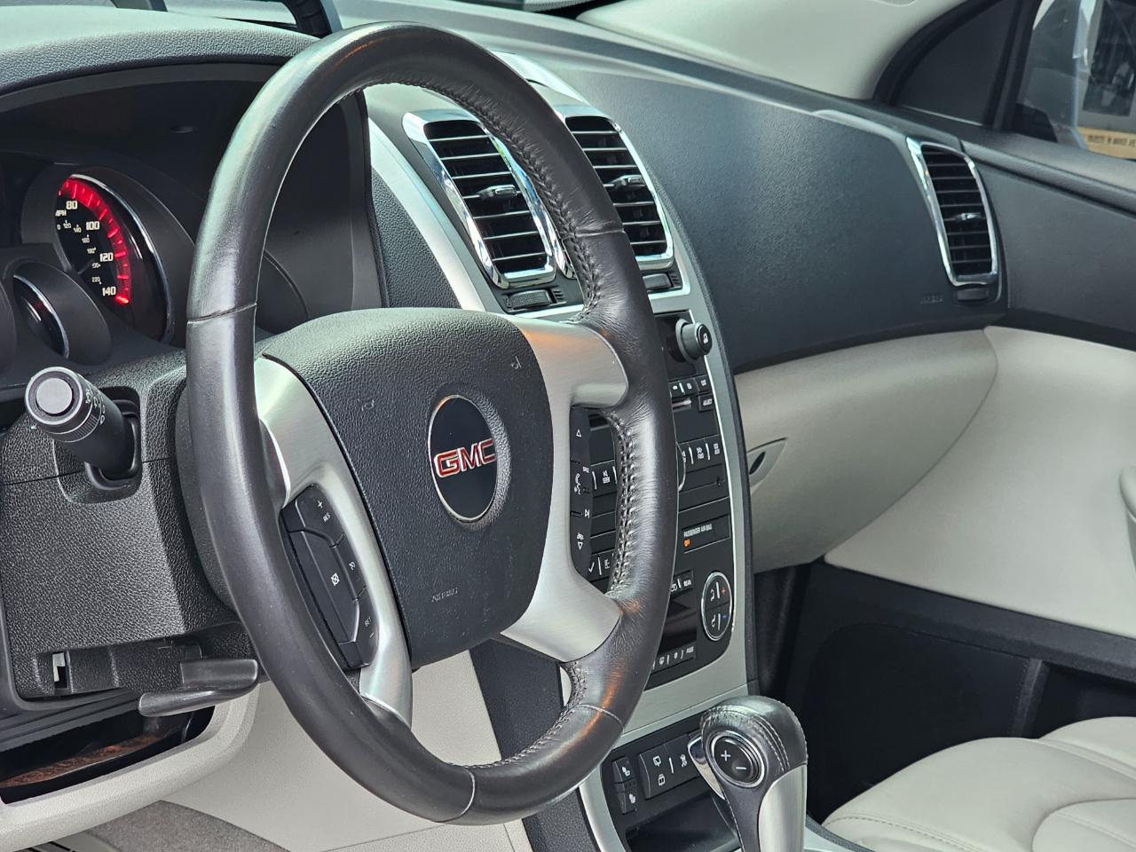 GMC Acadia SLT-1 FWD 2010