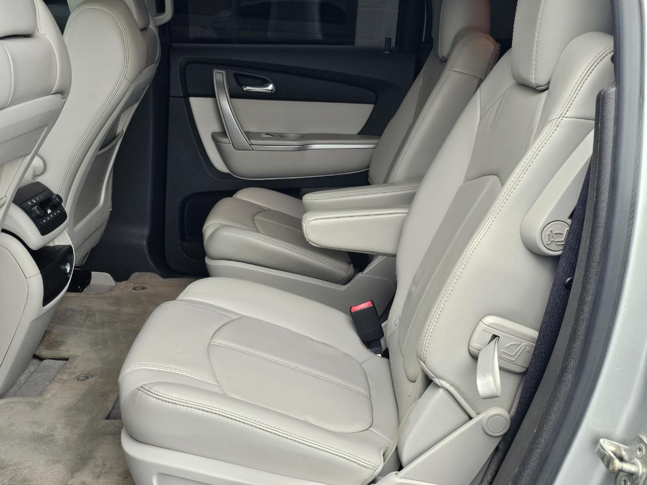 GMC Acadia SLT-1 FWD 2010