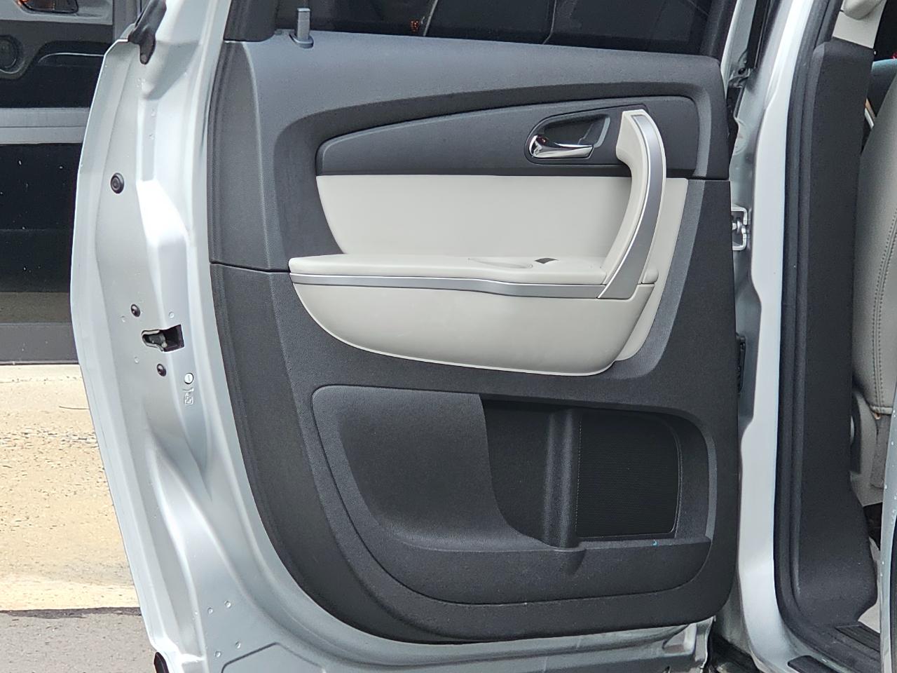 GMC Acadia SLT-1 FWD 2010