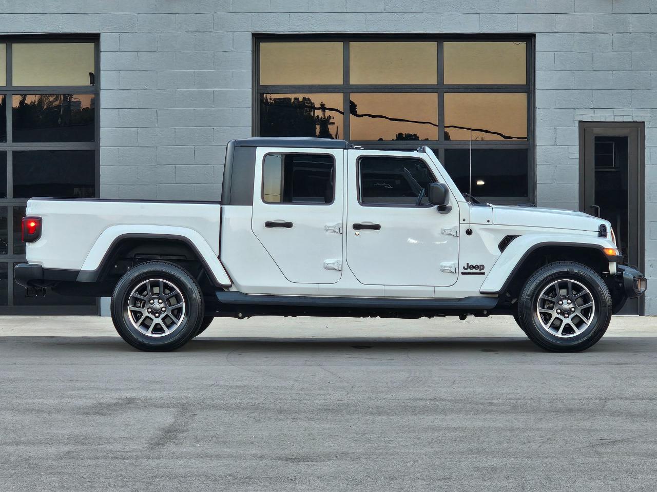 Jeep Gladiator Sport 2021