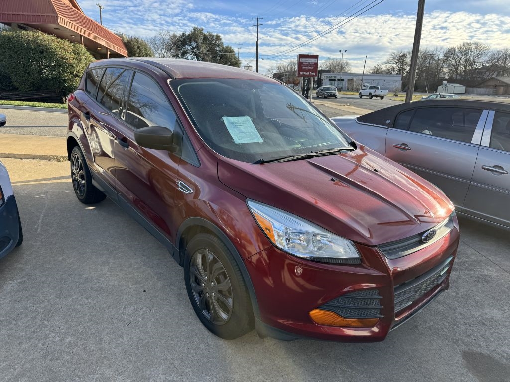 Ford Escape S FWD 2014