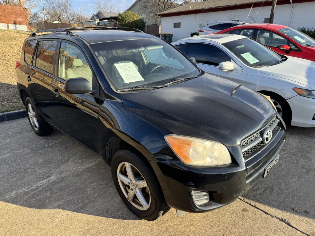 Toyota RAV4 Base I4 2WD 2012