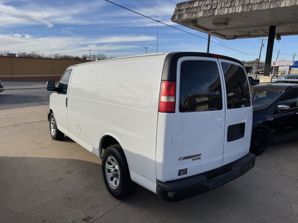 Chevrolet Express 1500 Cargo 2011