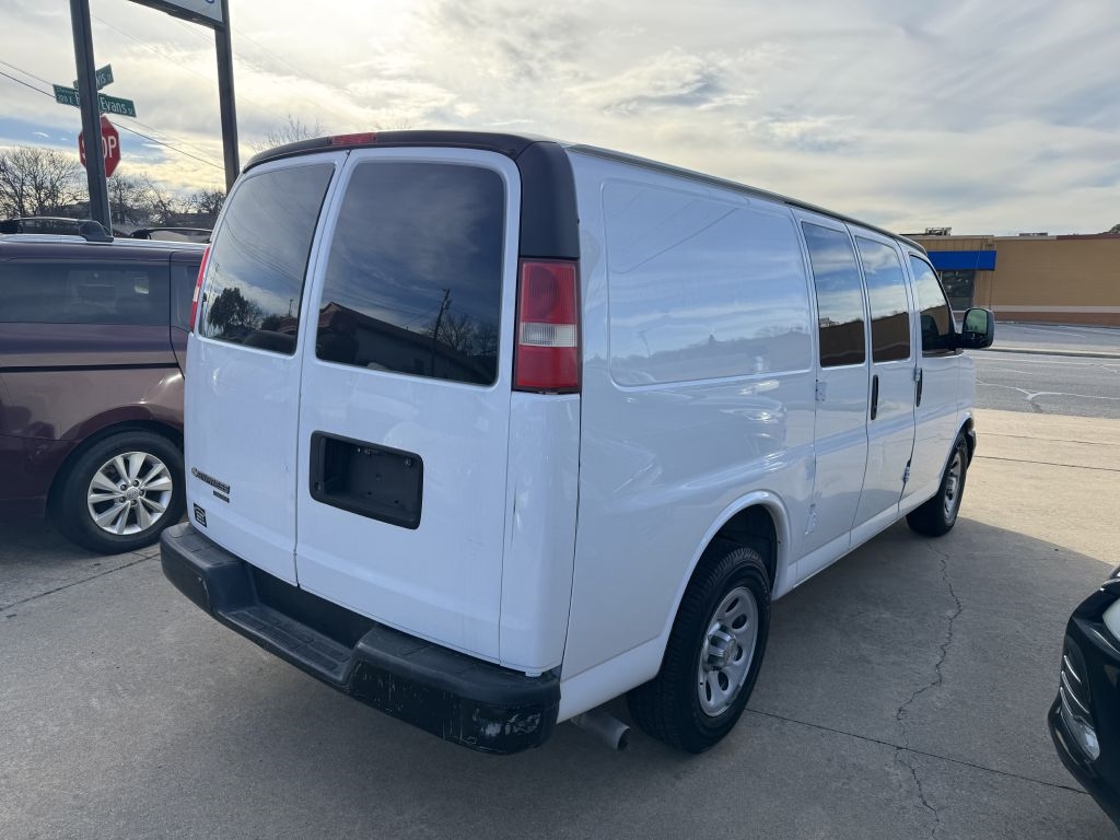 Chevrolet Express 1500 Cargo 2011