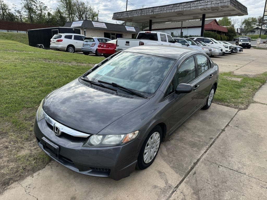 2010 Honda Civic DX-VP Sedan 5-Speed AT