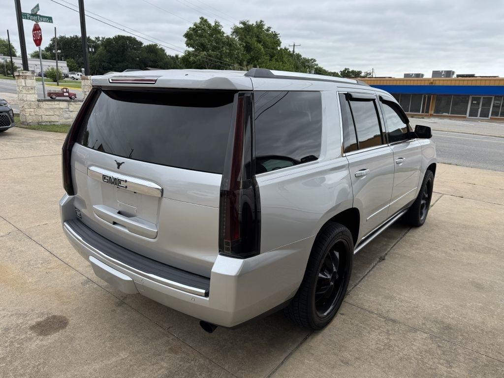 GMC Yukon Denali 4WD 2016