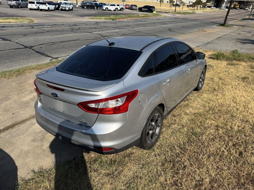 Ford Focus SE Sedan 2013