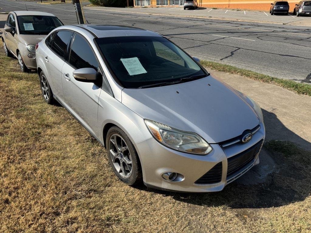 Ford Focus SE Sedan 2013