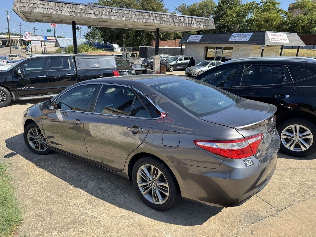 Toyota Camry LE 2016
